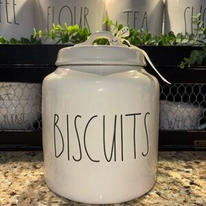 Rae Dunn “BISCUITS” Canister – Rare / HTF 🤍